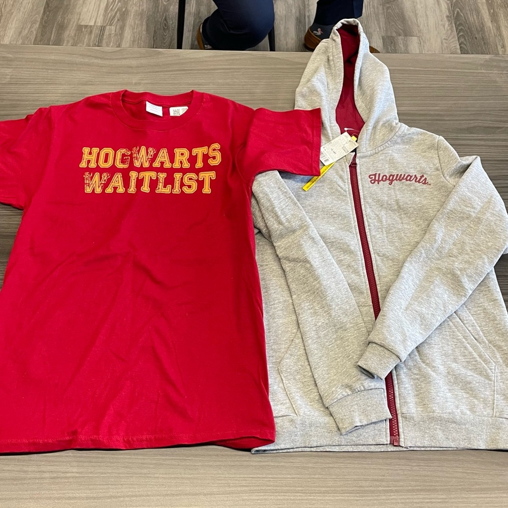 NWT Harry Potter Hogwarts Waitlist Shirt & Sweatshirt 🪄